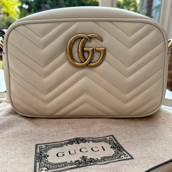 Gucci GG Marmont Small Shoulder Bag - Picture 2 of 10
